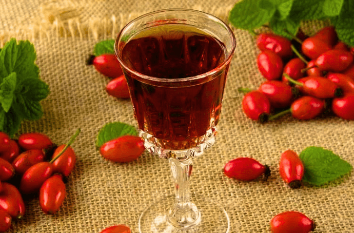 Koktajle z Naturalną Nalewką na Owocach Derenia